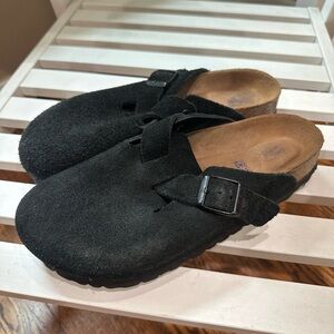 Birkenstock Boston suede clogs